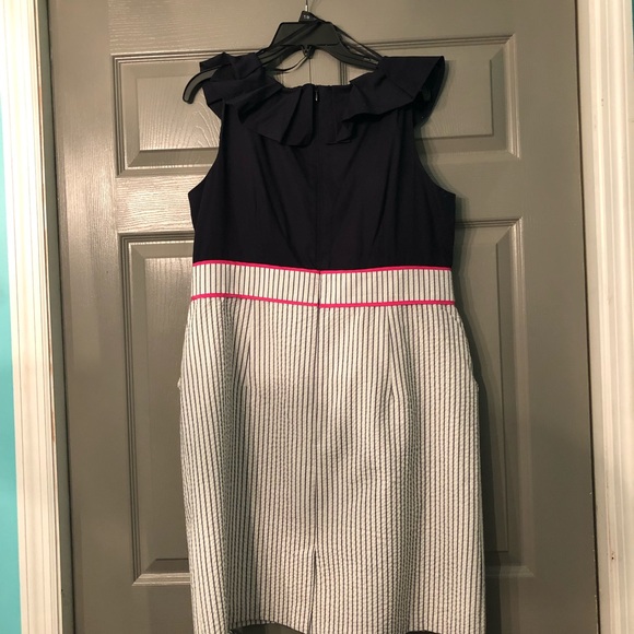 Seersucker dress - Picture 4 of 7